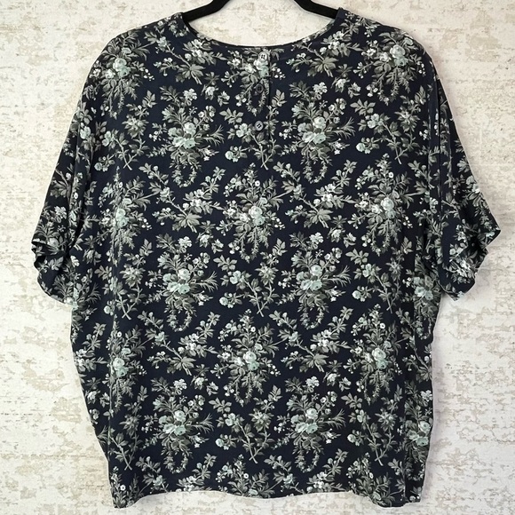 Jones New York Tops - 100% Silk Floral Whimsigoth Blouse Size 16 Career Wear Quiet Luxury JONES N.Y.